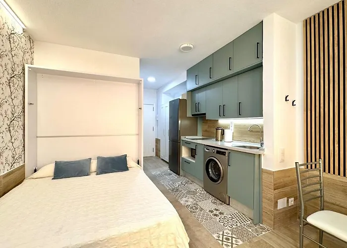Beachside Cozy & Pool 坎布里尔斯