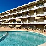 Beachside Cozy & Pool * カンブリルス