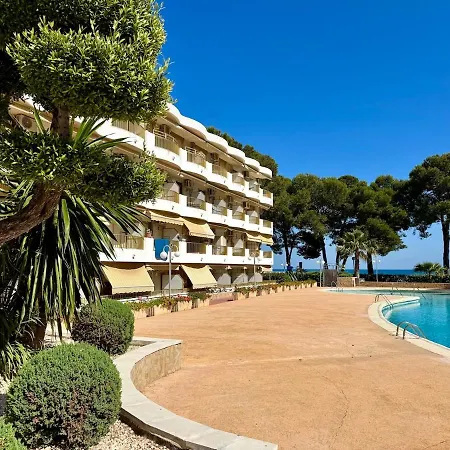 Beachside Cozy & Pool Apartment *