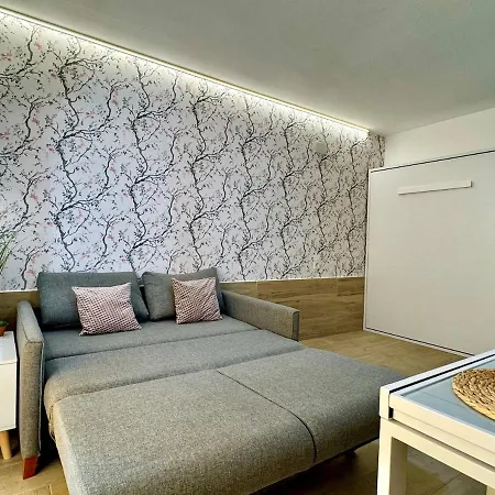 Beachside Cozy & Pool Apartman *